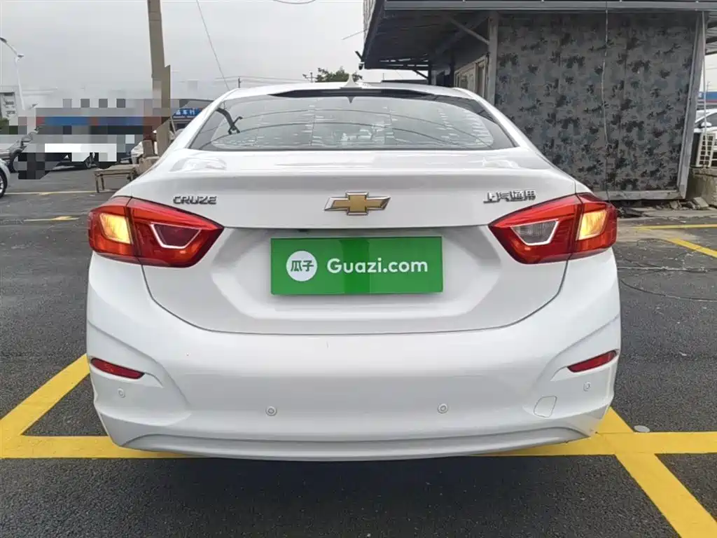Chevrolet Cruze 2017 1.5L Automatic Pioneer Sunroof фото 6