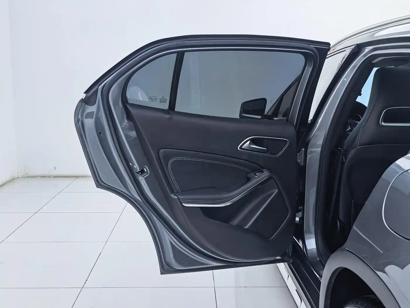 Mercedes-Benz GLA 2018 GLA 200 Dynamic фото 24
