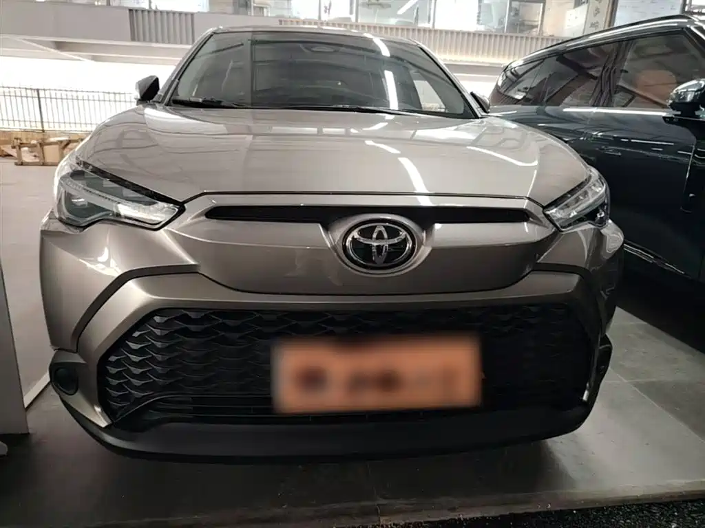 Toyota Frontlander 2024 2.0L Smart Hybrid Dual Engine Luxury Edition фото 3