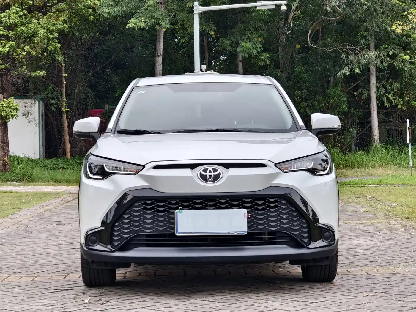 Фото 2 - Toyota Frontlander