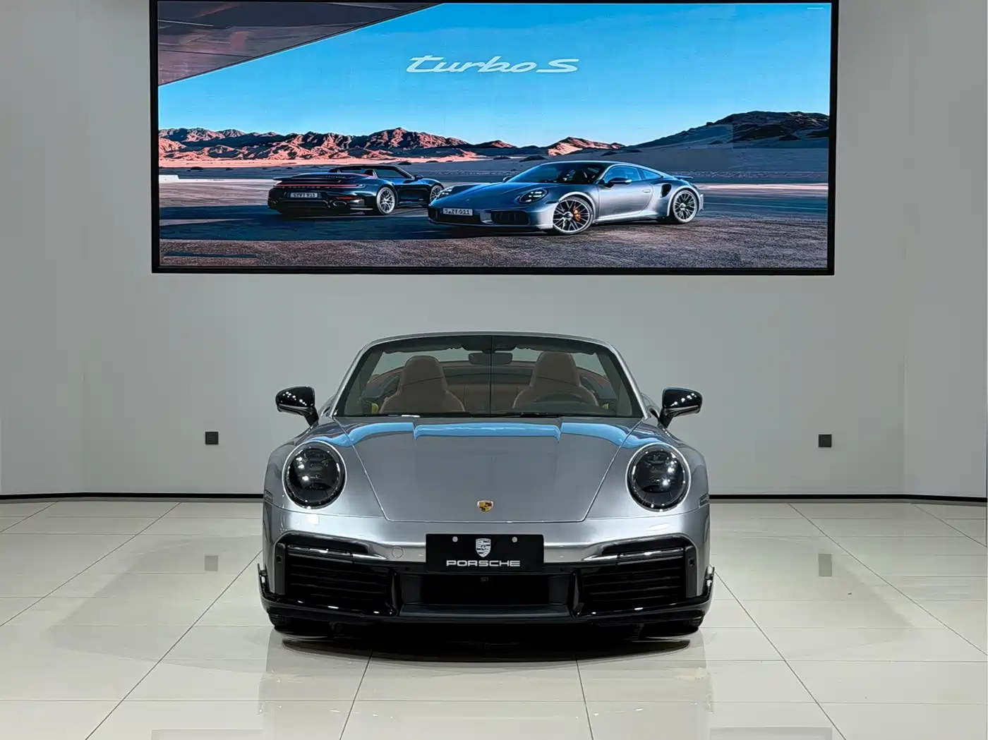 Фото 2 - Porsche 911