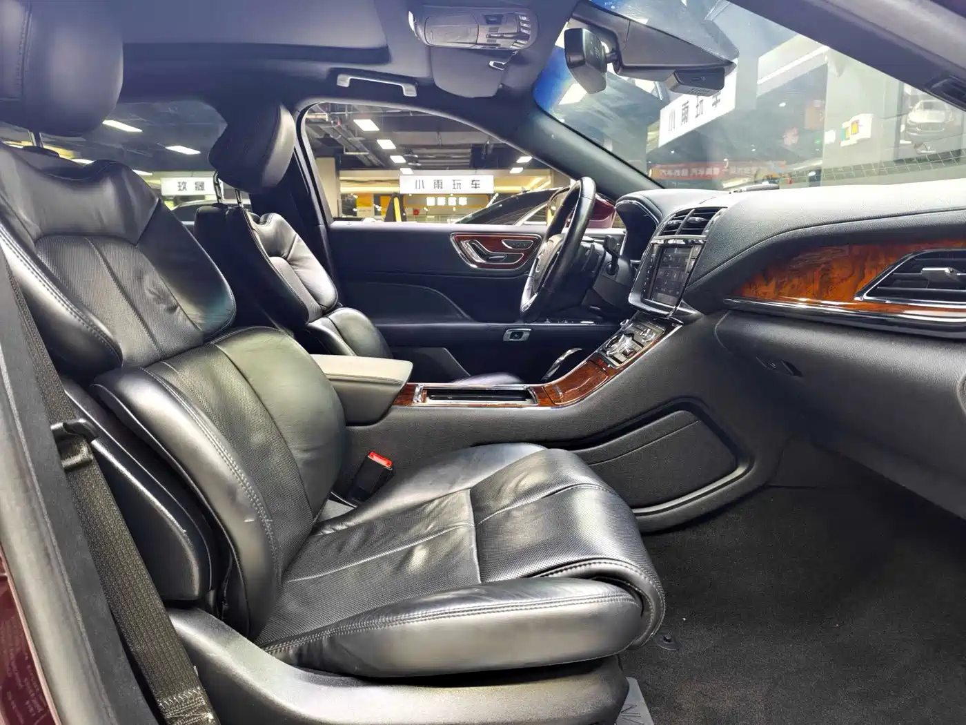 Lincoln Continental 2021 2019 2.0T 2WD Zunya Edition China VI