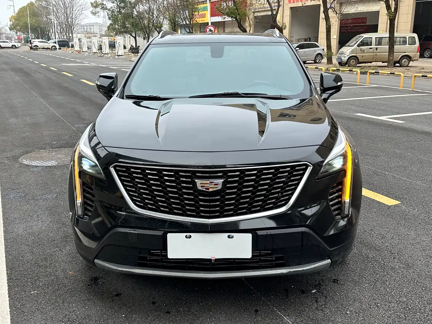 Cadillac XT4 2018 28T FWD Leading Edition фото 2