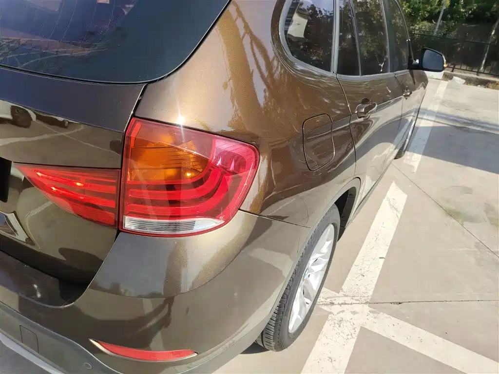 BMW X1 2015 Model sDrive18i Fashion Advanced Edition фото 24