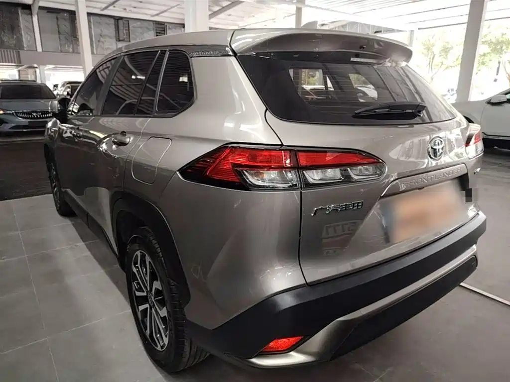 Toyota Frontlander 2024 2.0L Smart Hybrid Dual Engine Luxury Edition фото 5