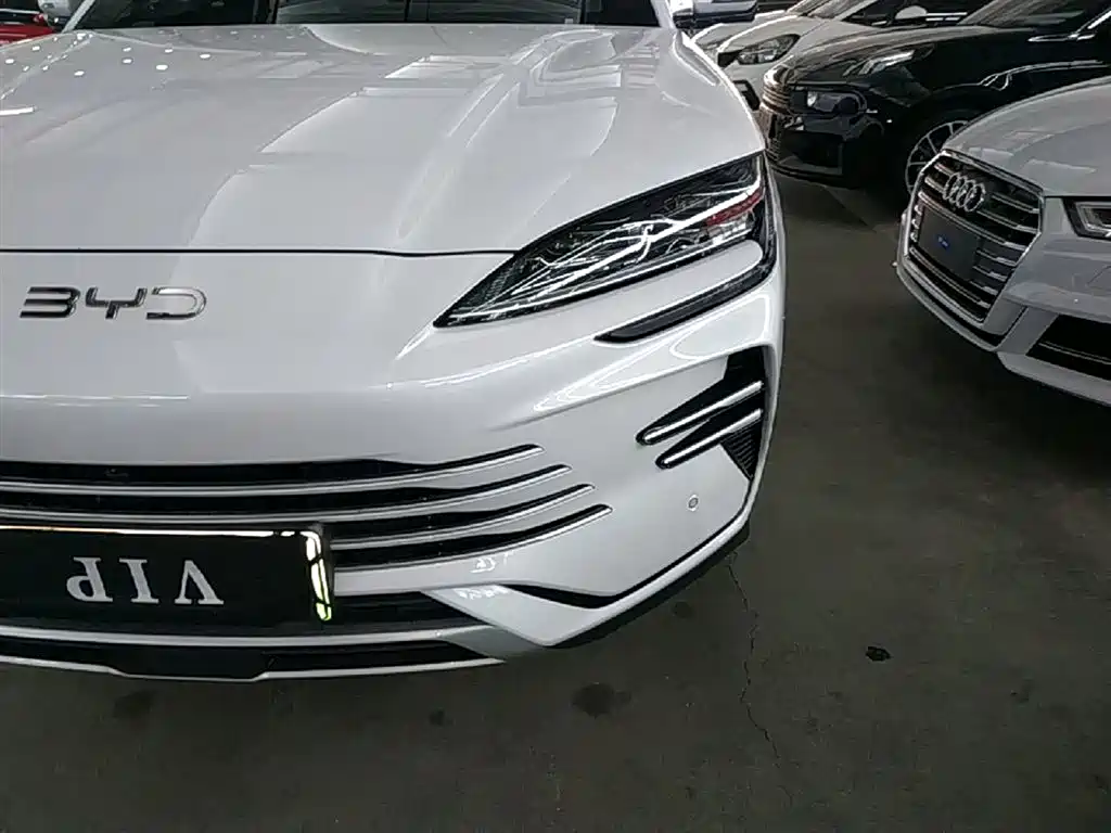 BYD Song PLUS PHEV 2025 DM-i Smart Drive Edition 112KM Noble фото 24