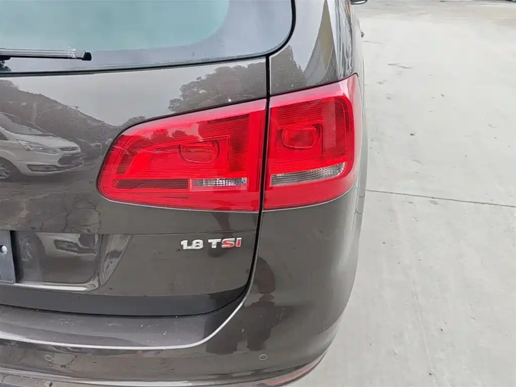Volkswagen Sharan 2013 1.8TSI Standard фото 8