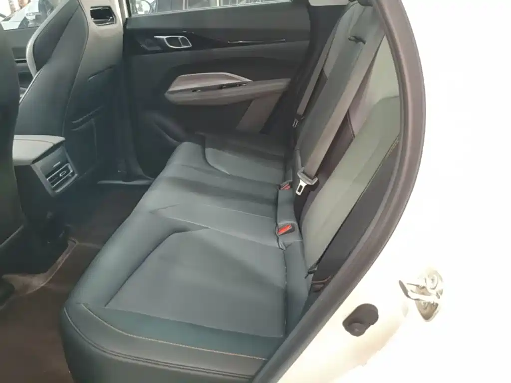 Changan Oshan Z6 2025 2023 Blue Whale 1.5T DCT Smart Leader Urban Edition