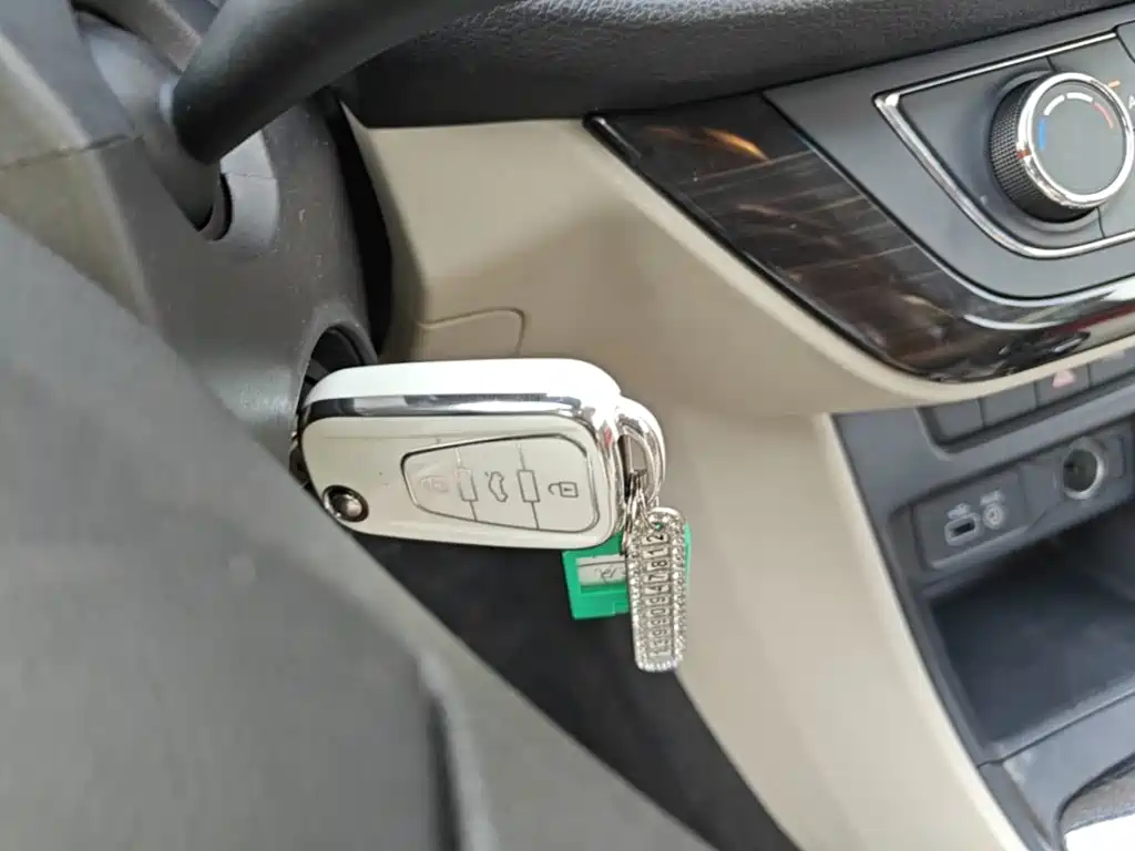 Roewe 360 2015 2015 1.5L Automatic Luxury