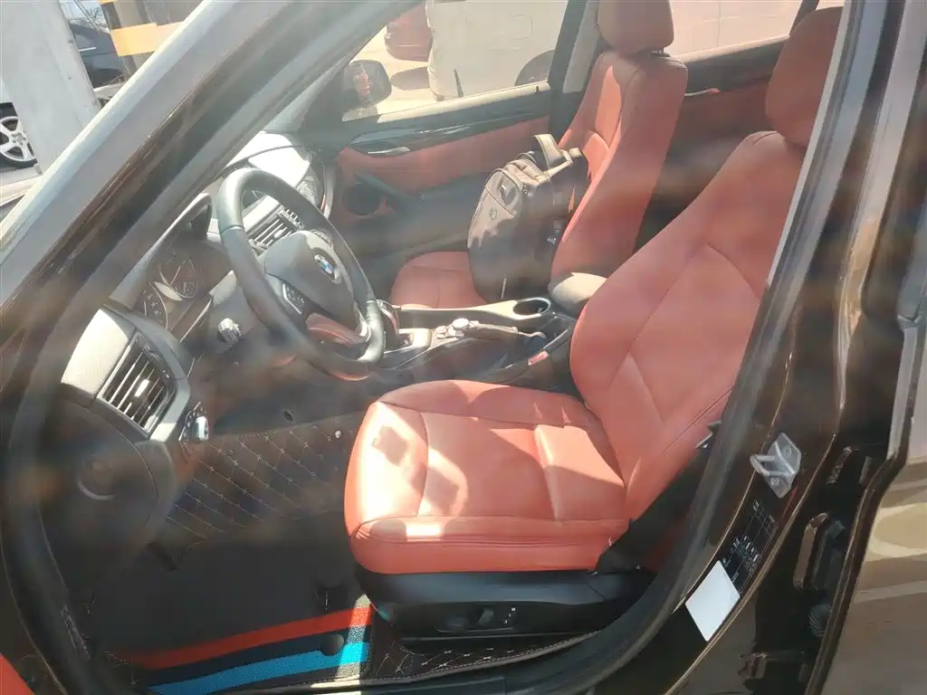 BMW X1 2015 Model sDrive18i Fashion Advanced Edition фото 12