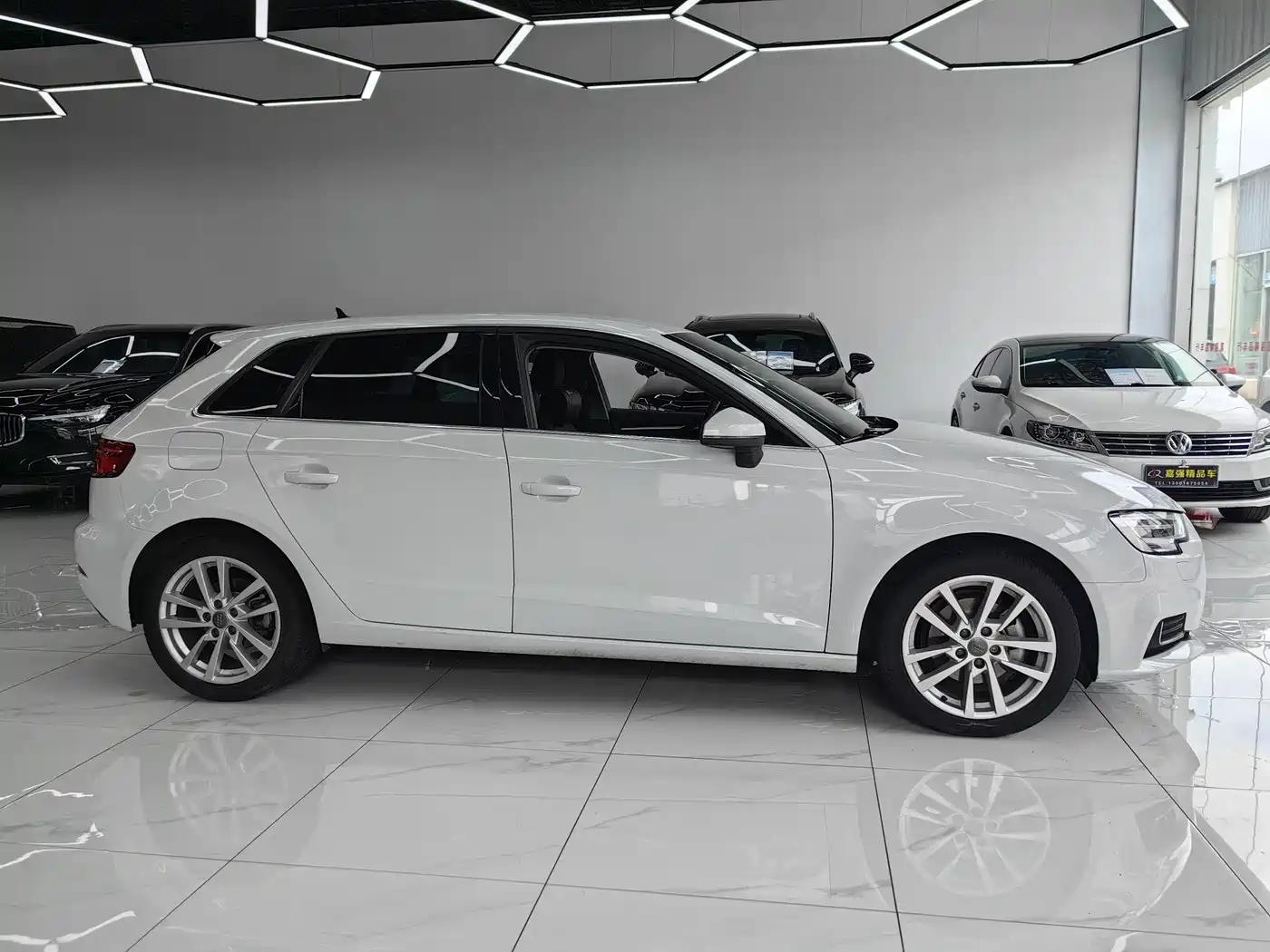 Audi A3 2019 Sportback 35 TFSI Progressive China VI фото 4