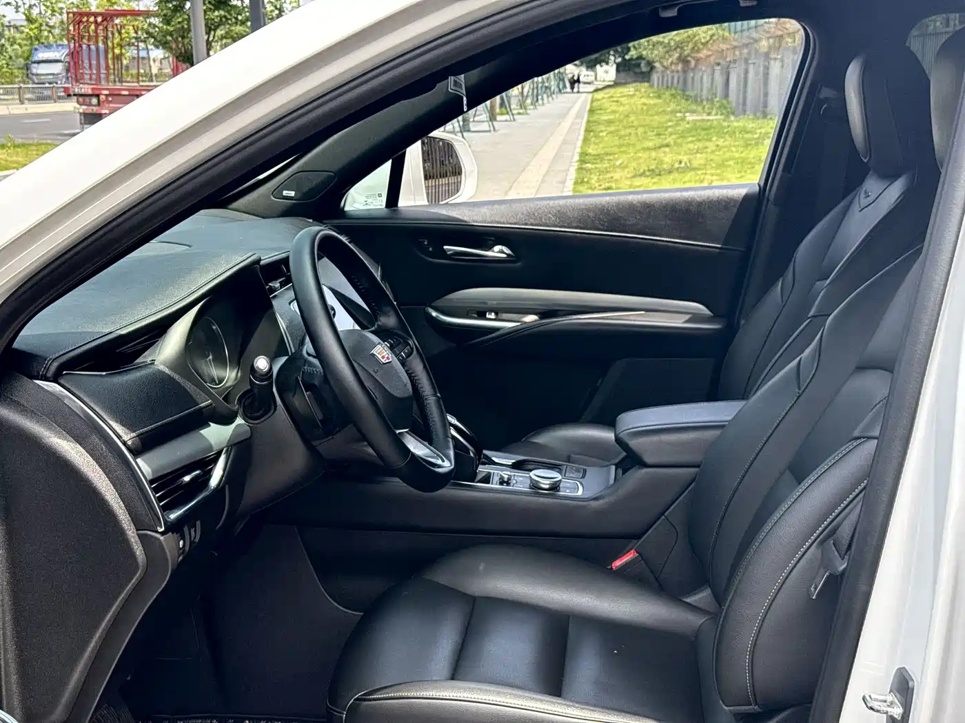 Cadillac XT4 2018 28T FWD Leading Edition фото 9