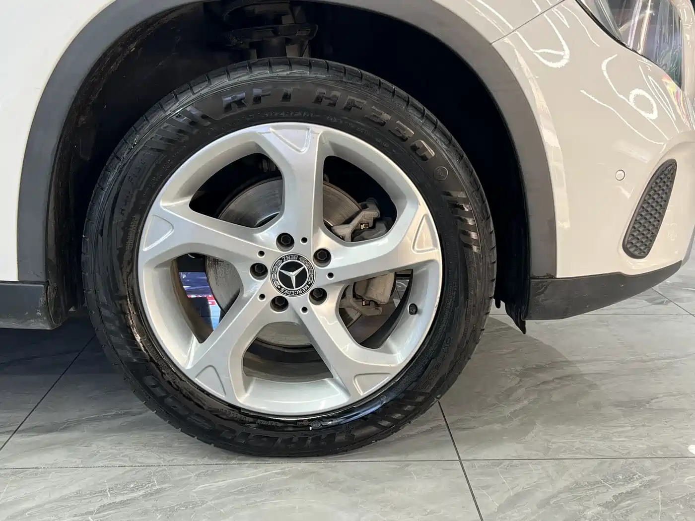 Mercedes-Benz GLA 2018 GLA 200 Dynamic фото 18