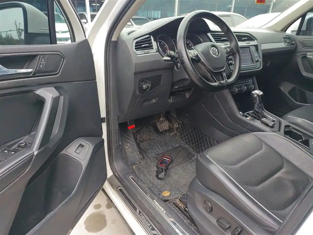 Volkswagen Tiguan L 2018 330TSI Automatic 2WD Flagship Edition фото 13