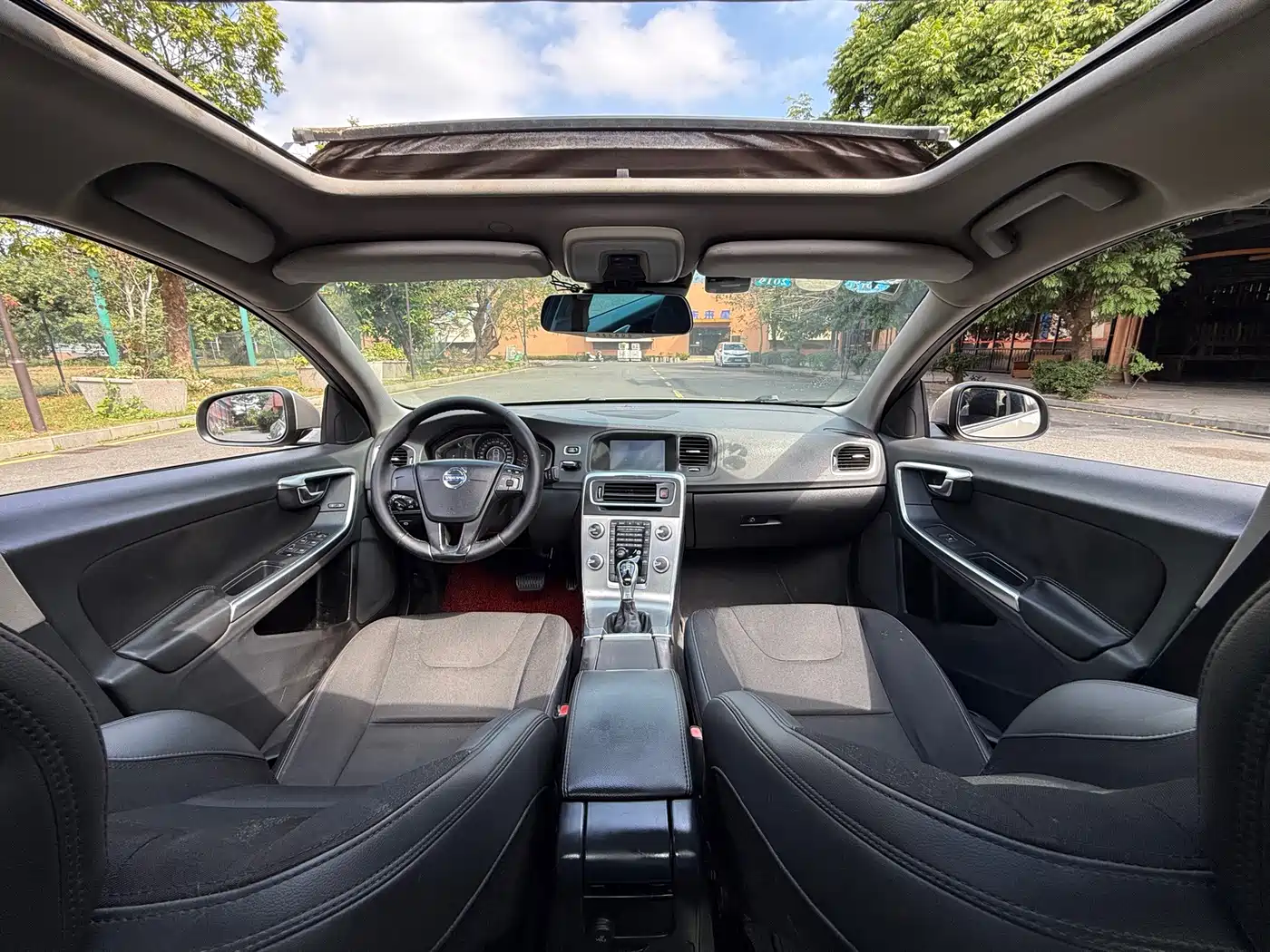 Photo 12 - Volvo S60