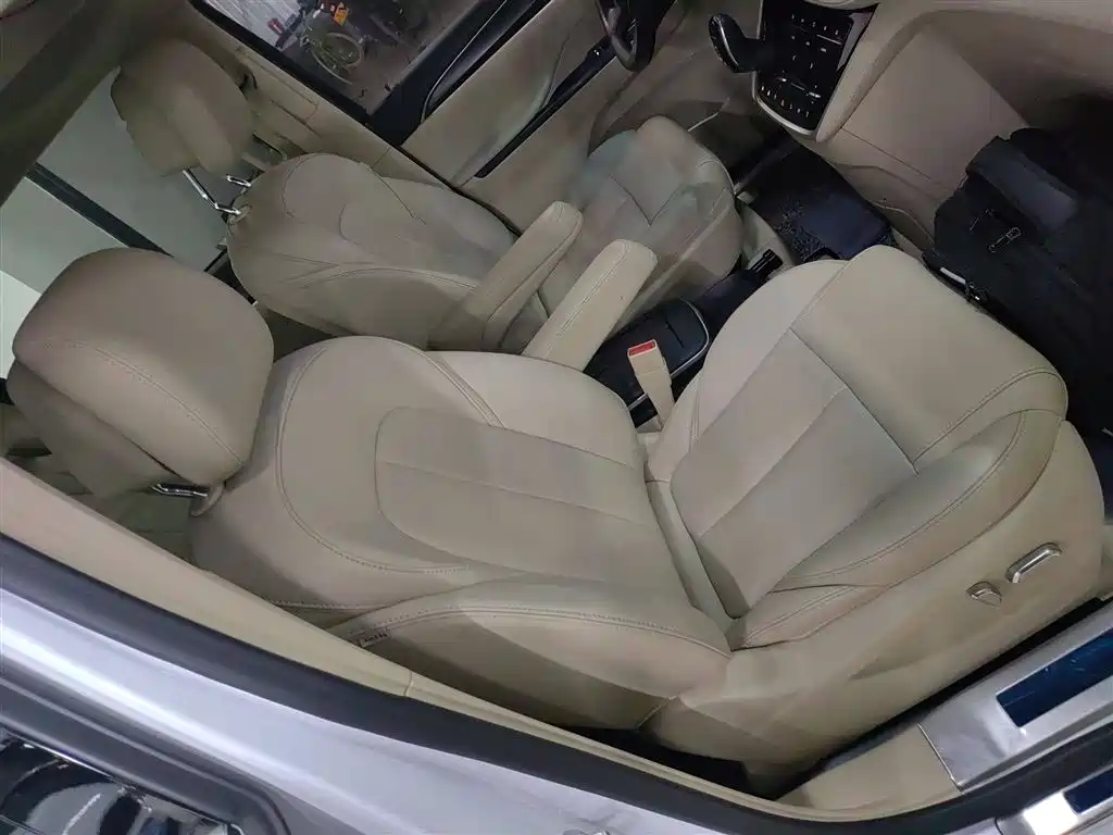 Buick GL8 2023 ES Landmaster Exclusive фото 25
