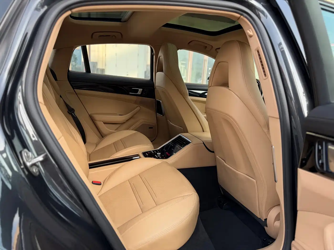 Porsche Panamera 2017 Panamera 3.0T фото 15