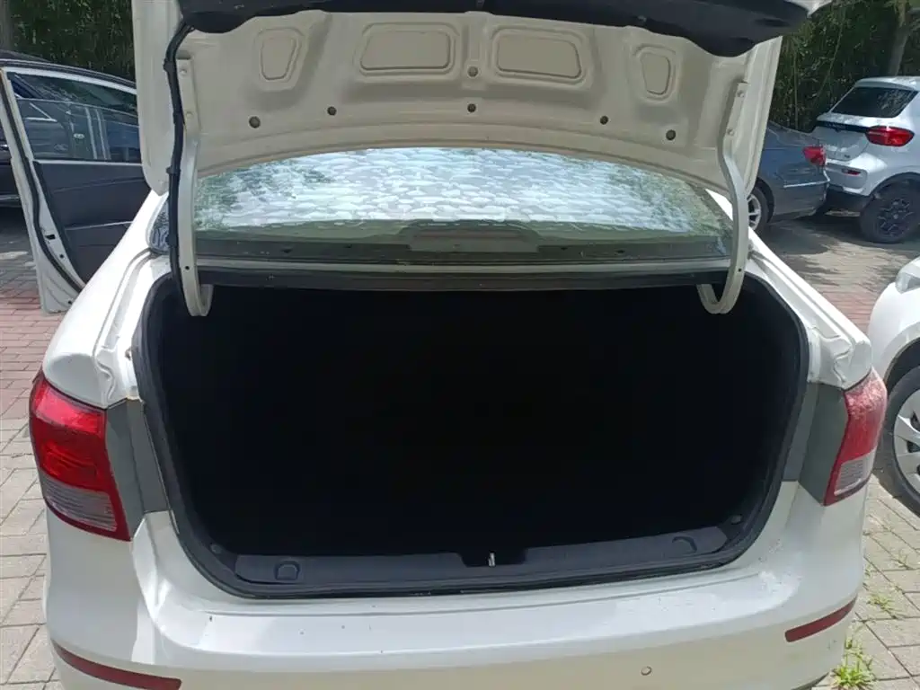 Kia K2 2015 Sedan 1.4L AT GLS фото 19