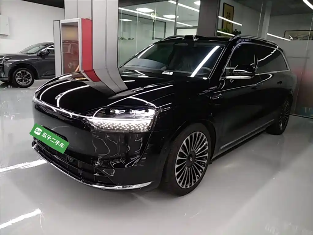 AITO Wenjie AITO M9 2025 Extended Range Ultra 52kWh 5-Seater фото 2