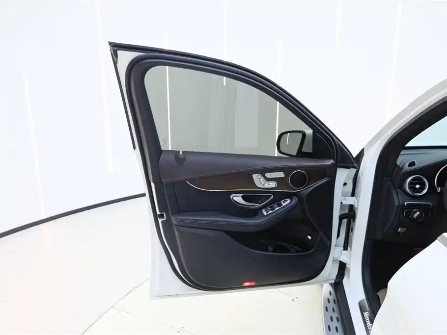 Mercedes-Benz GLC 2021 GLC 260 L 4MATIC Luxury фото 14