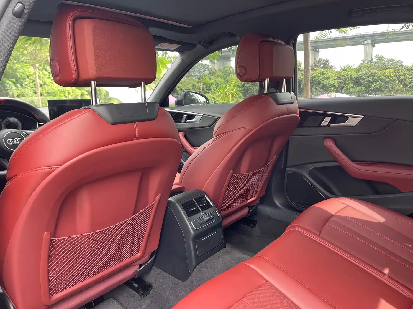 Audi A4L 2025 2025 2 Million Celebration Edition 40 TFSI Luxury Dynamic