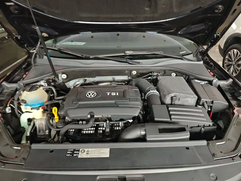 Volkswagen Passat 2017 330TSI DSG Prestige фото 20