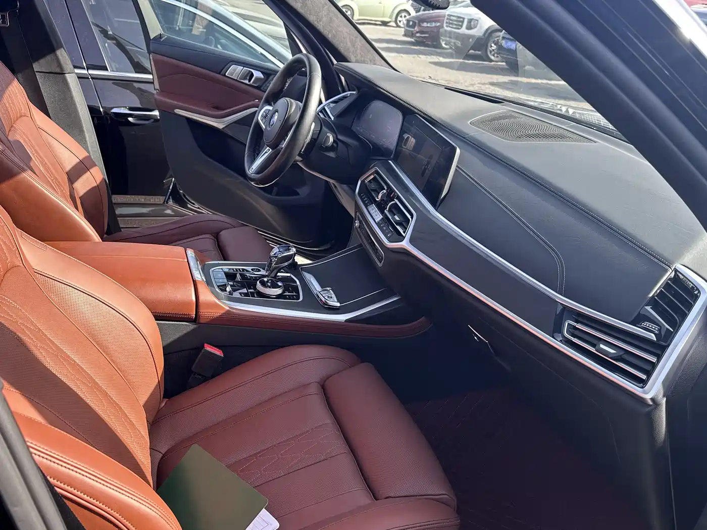 BMW X7 2021 xDrive40i Premium M Sport Package фото 10
