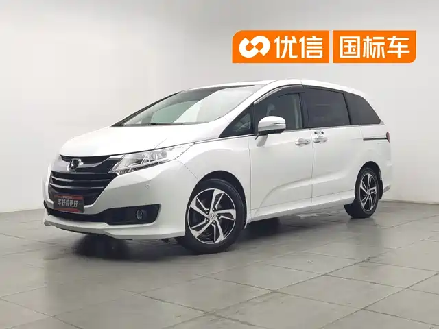 Honda Odyssey 2015 Facelift 2.4L Smart Enjoyment Edition — фото 1