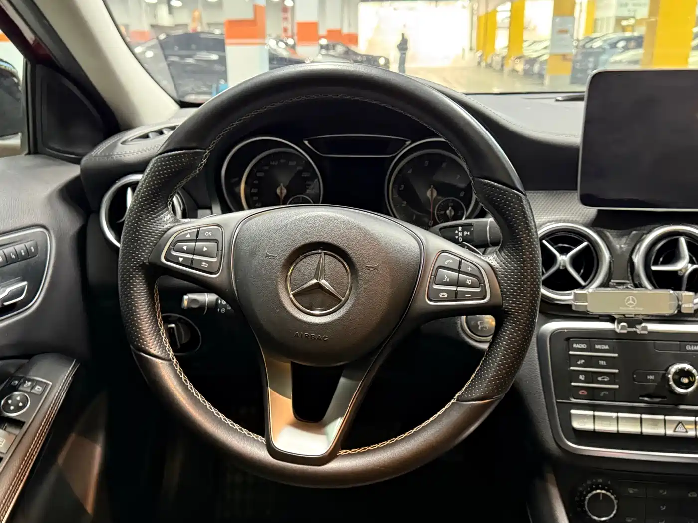 Mercedes-Benz GLA 2018 GLA 220 4MATIC Sport фото 14