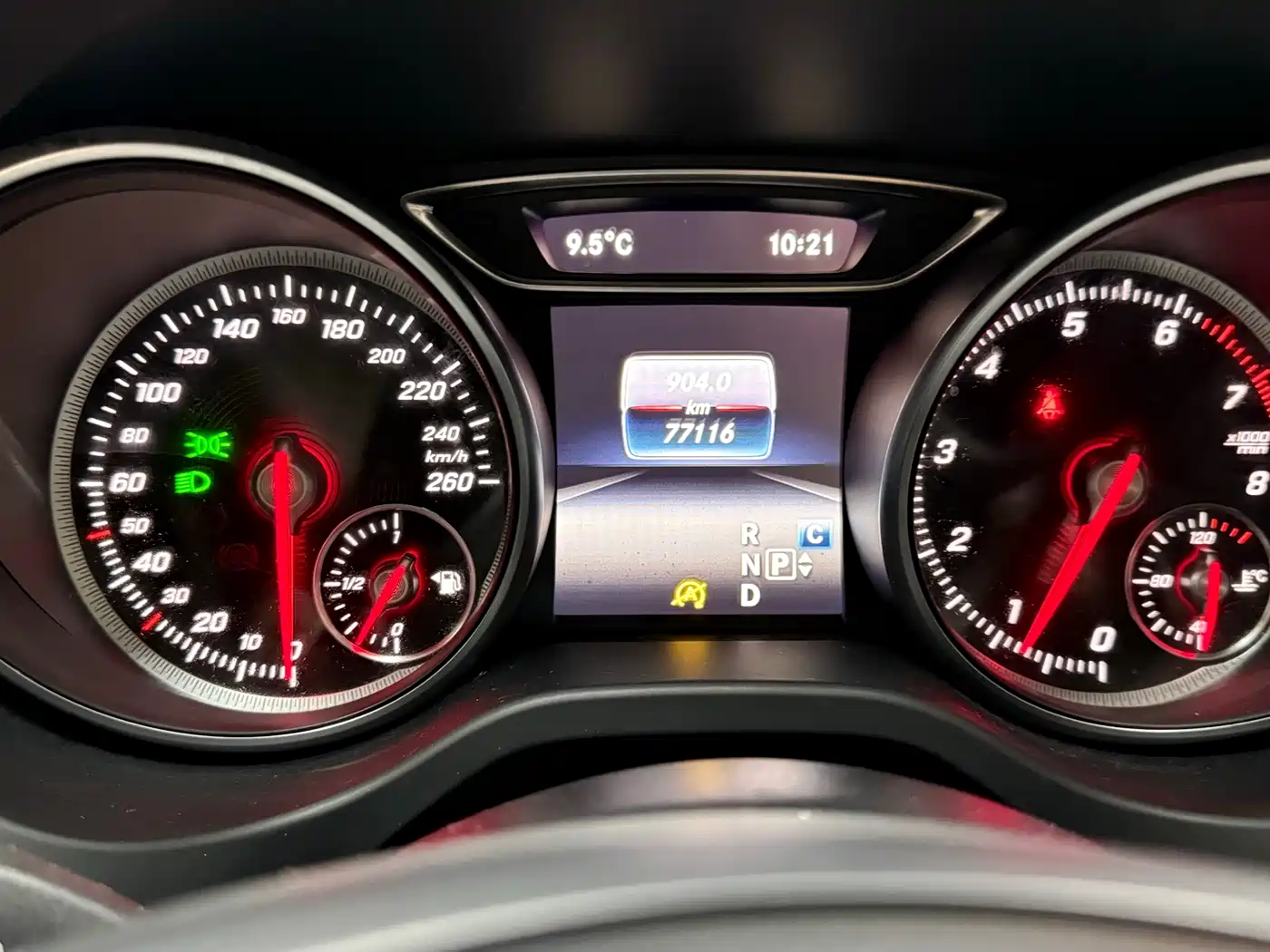 Mercedes-Benz GLA 2018 GLA 220 4MATIC Sport фото 18