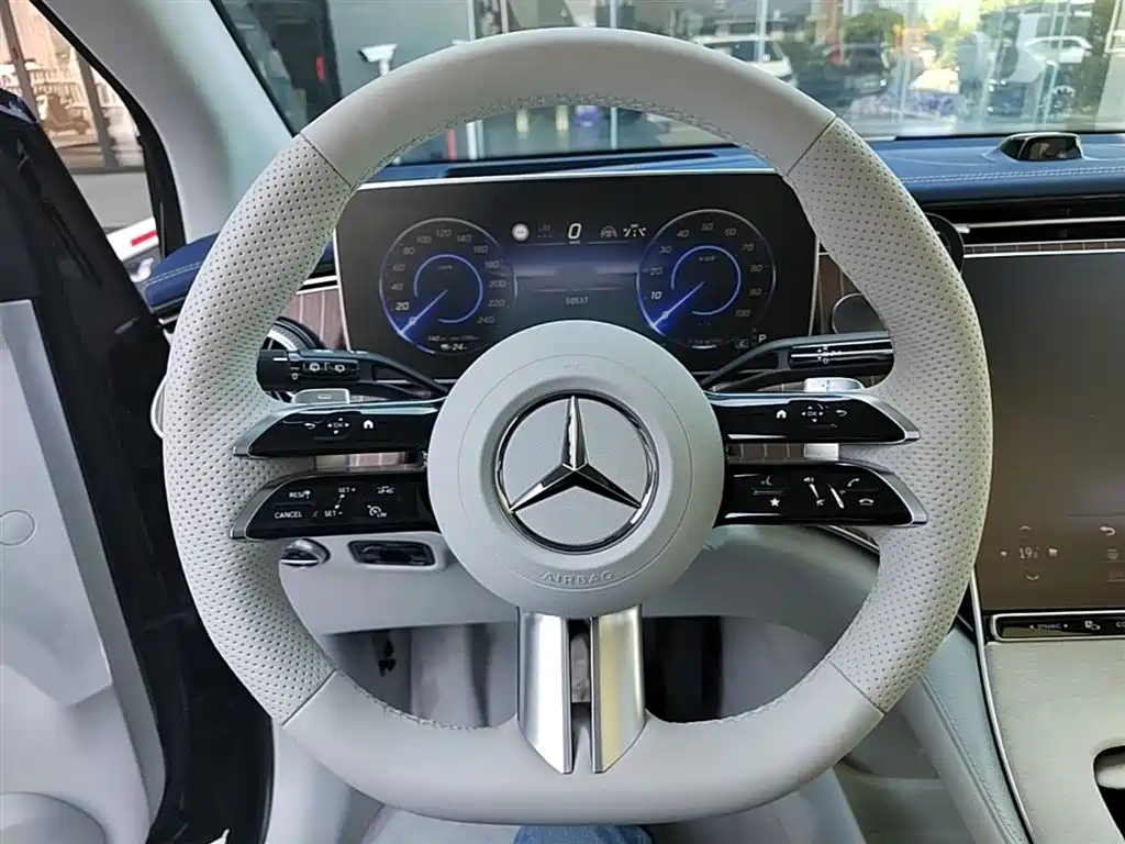 Mercedes-Benz EQE SUV 2023 350 4MATIC Luxury Edition фото 11