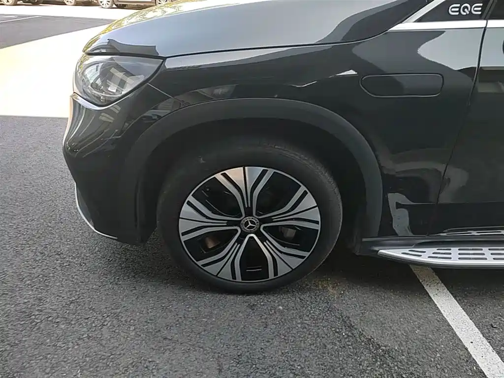 Mercedes-Benz EQE SUV 2023 350 4MATIC Luxury Edition фото 23