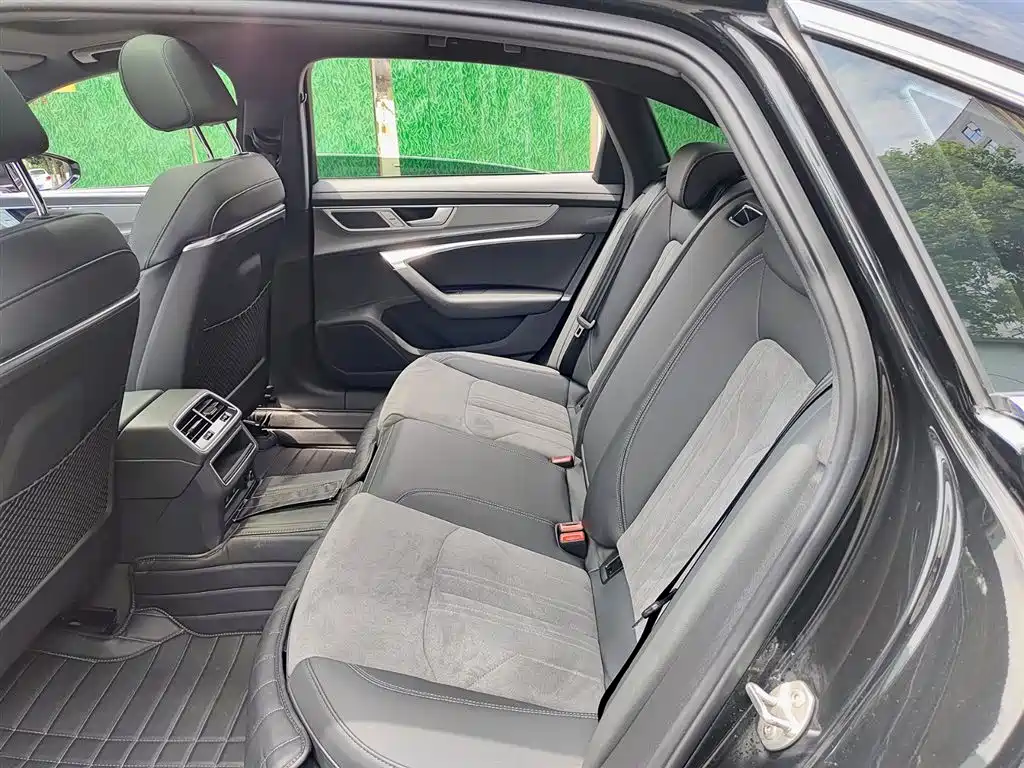 Audi A6L 2024 40 TFSI Luxury Dynamic фото 8