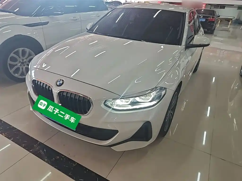 BMW 1-SERIES