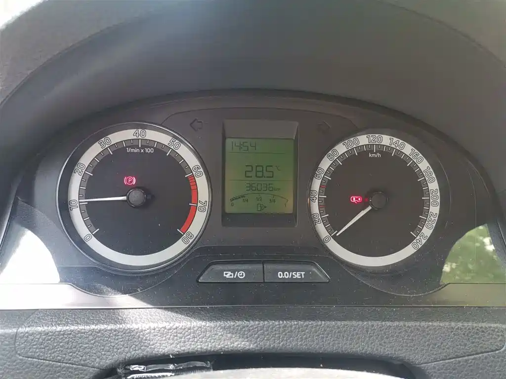 Škoda Rapid 2019 Facelift 1.5L Manual Standard Version China VI фото 9