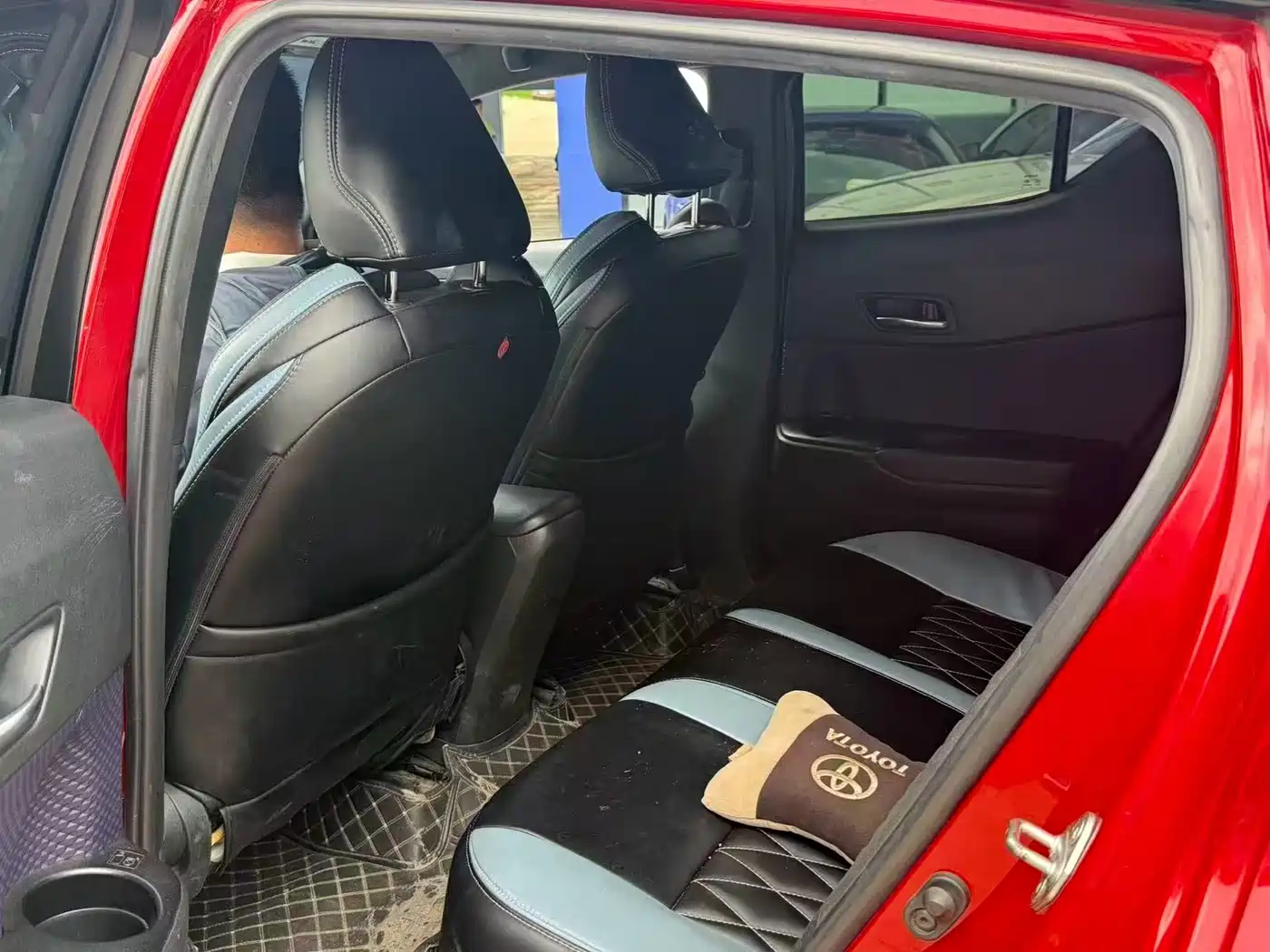Toyota C-HR 2018 2018 2.0L Leading Edition China VI