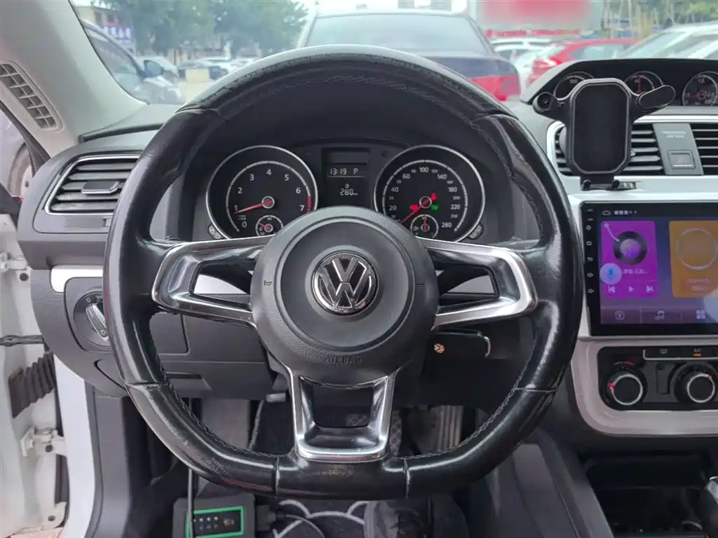 Volkswagen Scirocco 2014 1.4TSI Racing Edition фото 11