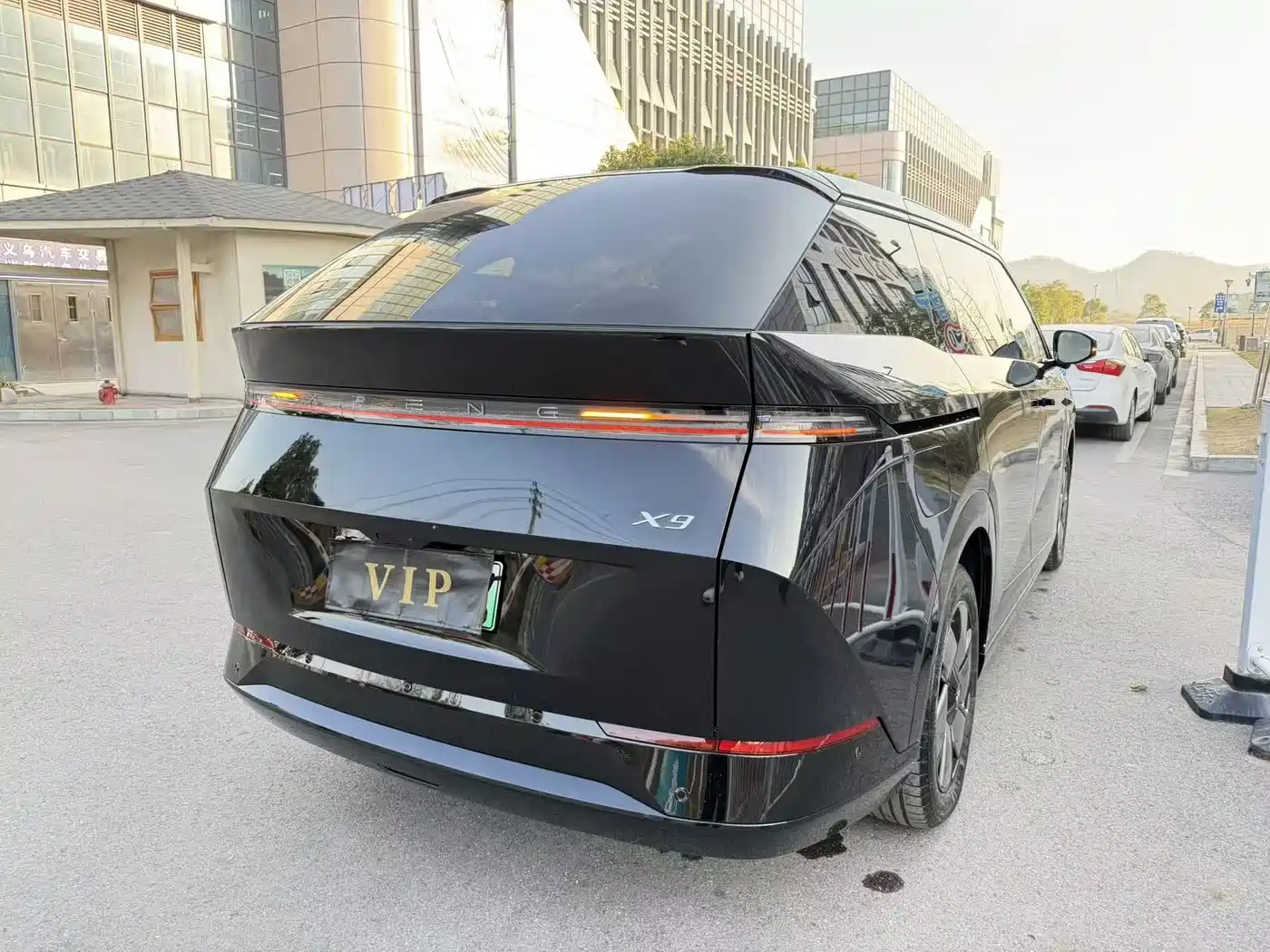 XIAOPENG X9
