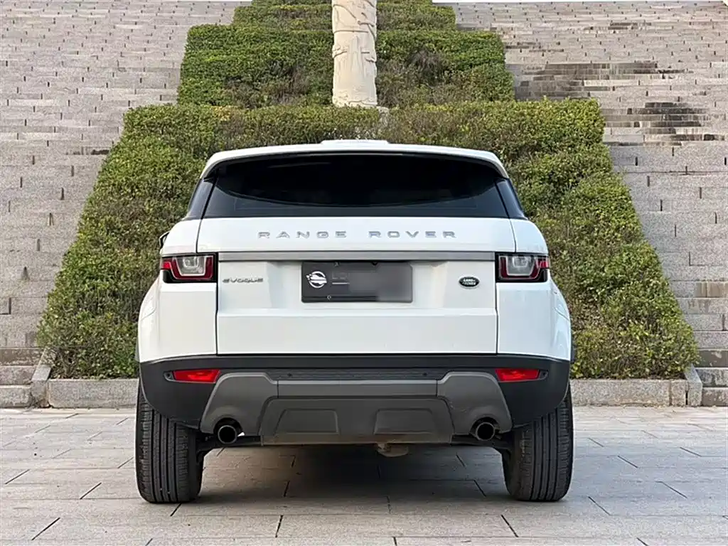 Land Rover Range Rover Evoque 2016 2.0T PURE Style фото 8