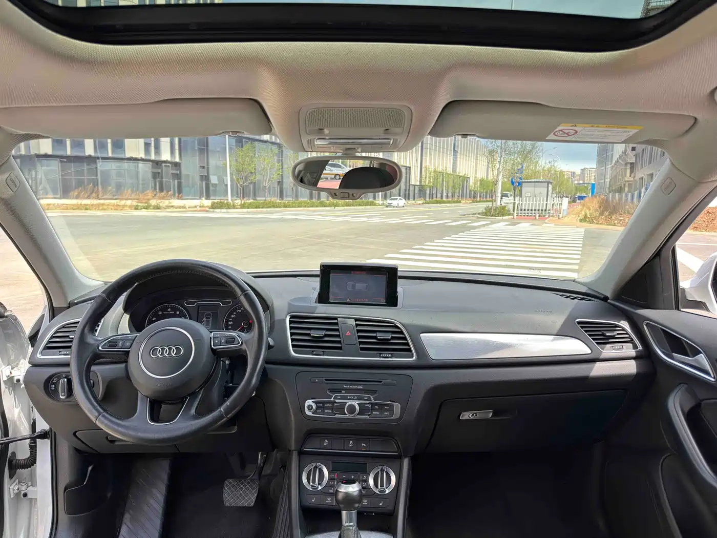 Audi Q3 2015 35 TFSI Comfort фото 6