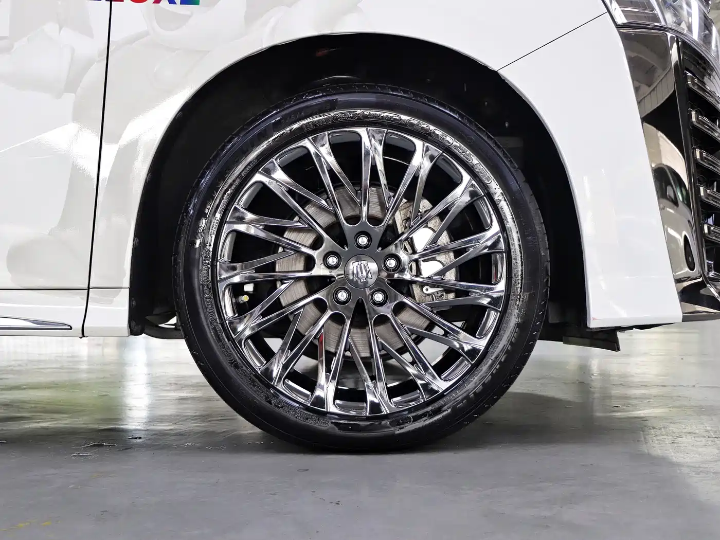 Toyota Vellfire 2021 Crown Hybrid 2.5L HV Supreme Edition фото 33