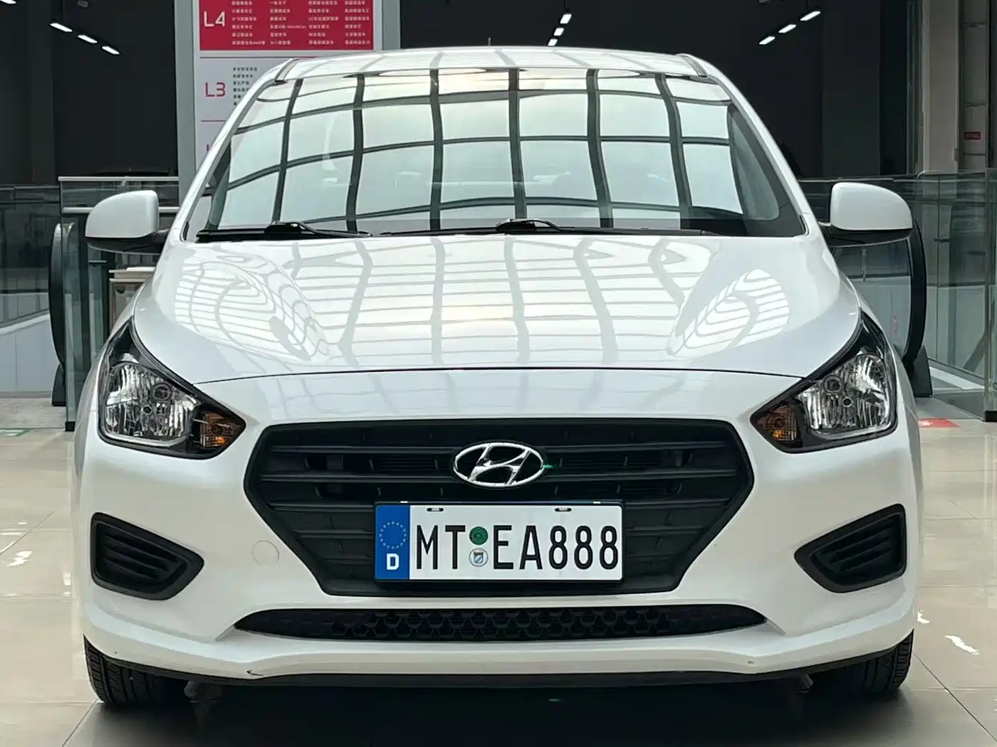 HYUNDAI RENA