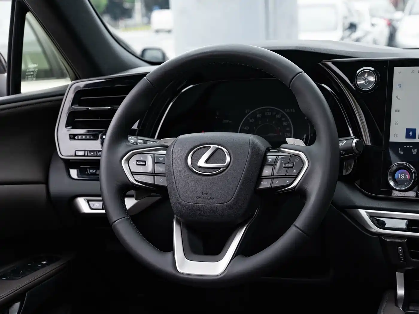 Lexus RX 2023 350h 4WD Pure Edition фото 14