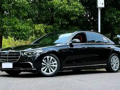 Mercedes-Benz S