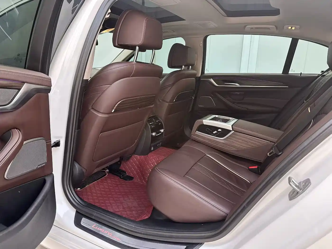 BMW 5 Series 2020 530Li Premium Luxury Package фото 6