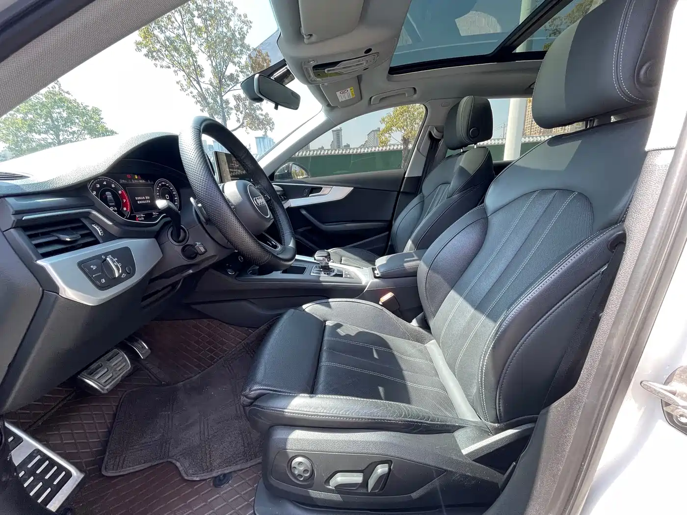 Audi A4L 2020 40 TFSI Fashion Dynamic Edition фото 6