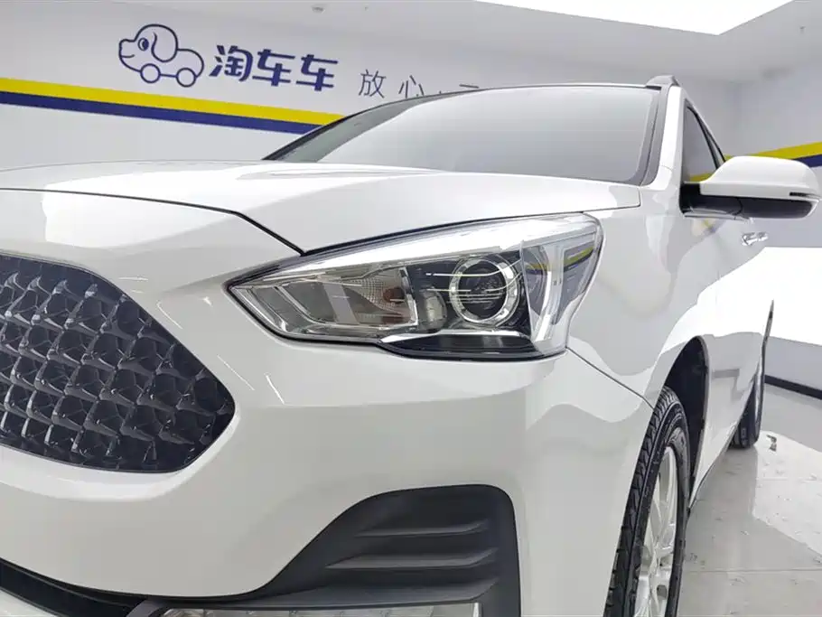 Haval M6 2019 1.5T DCT 2WD Elite Type China VI фото 5
