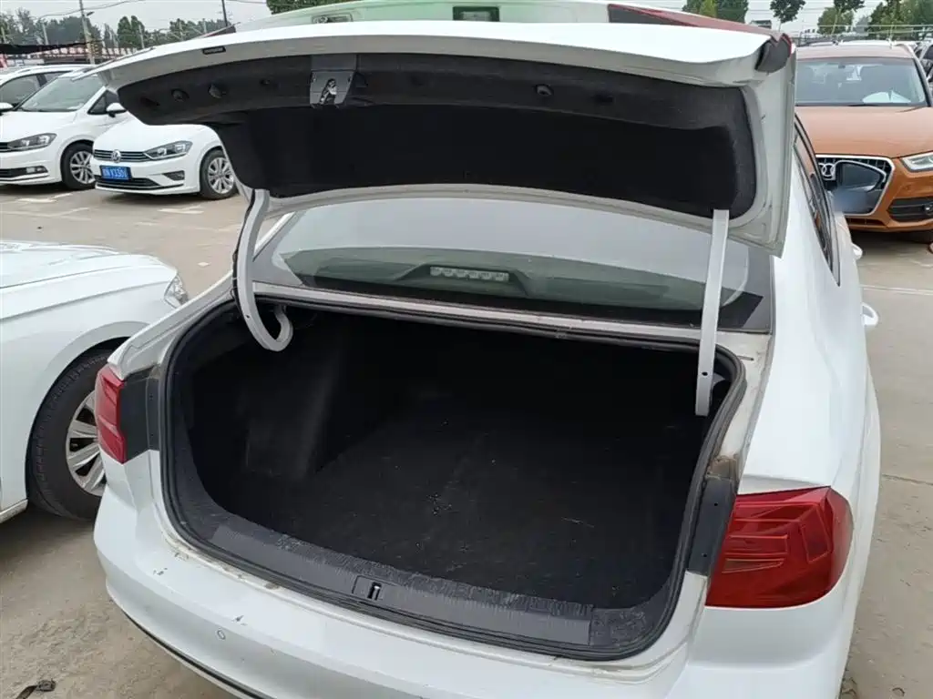 Volkswagen Bora 2019 Facelift Bora Legend 1.5L Automatic Fashion Type China VI фото 19