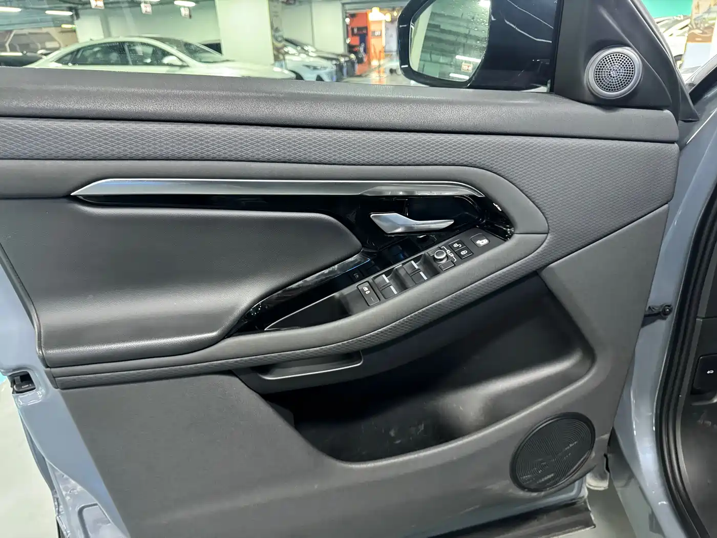 LAND ROVER RANGE ROVER AURORA