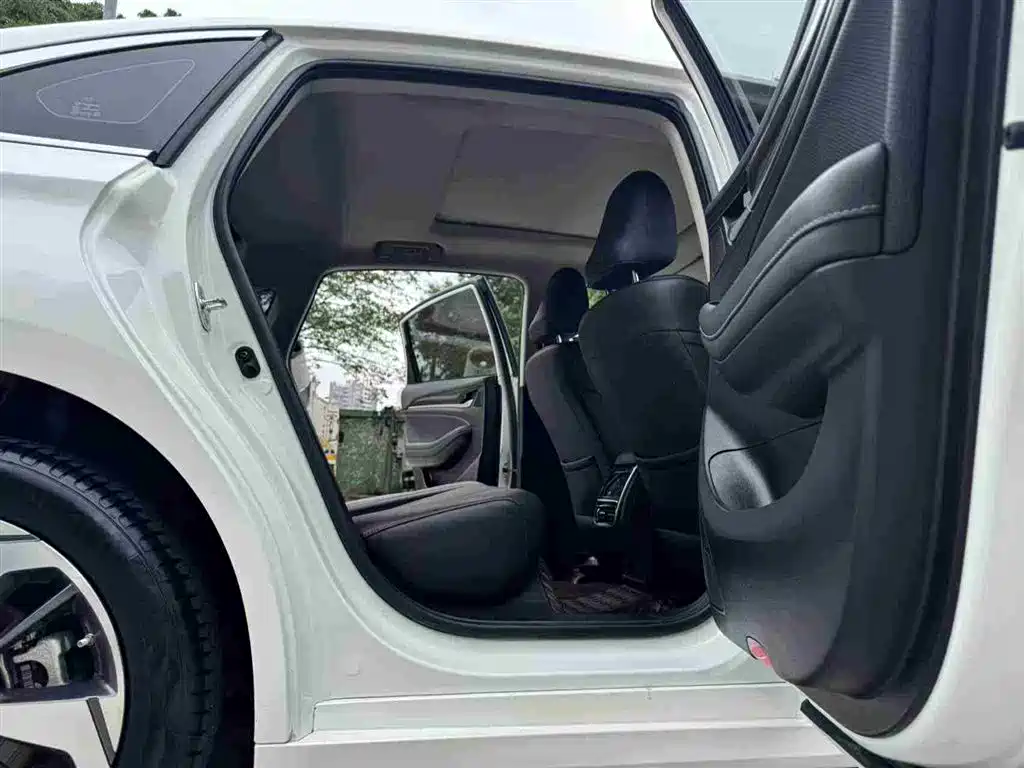 GAC Trumpchi Trumpchi GA6 2019 270T Auto Premium фото 12